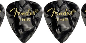 FENDER 351 SHAPE PREMIUM CELLULOID 12-PACK, BLACK MOTO, THIN